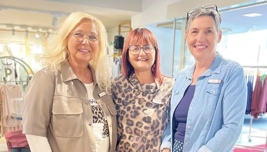 Nachmittags-Modenschau in Sierning am 30.09.2025